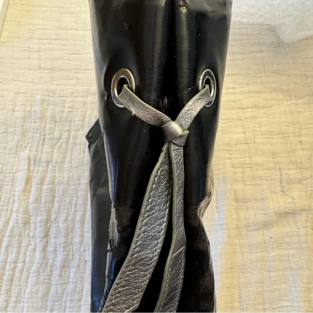 Salvatore Ferragamo Black Patent Fixer Bag (Heavy damage) - Picture 16 of 16